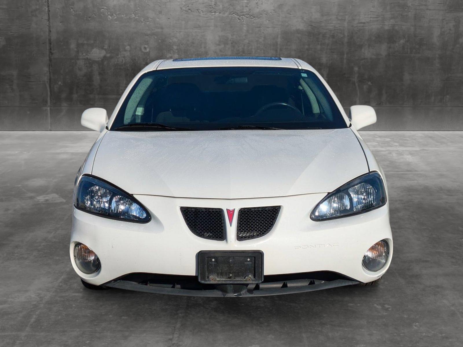 2008 Pontiac Grand Prix Vehicle Photo in Spokane Valley, WA 99212