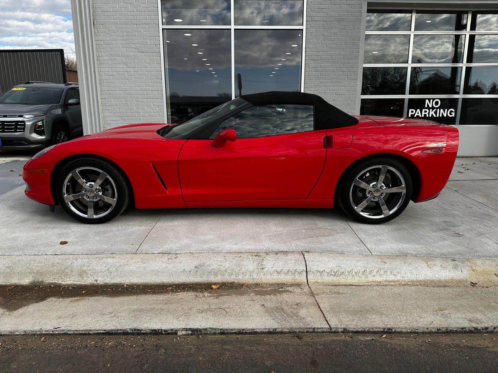 Used 2010 Chevrolet Corvette Base with VIN 1G1YG3DW9A5100433 for sale in Edgerton, Minnesota