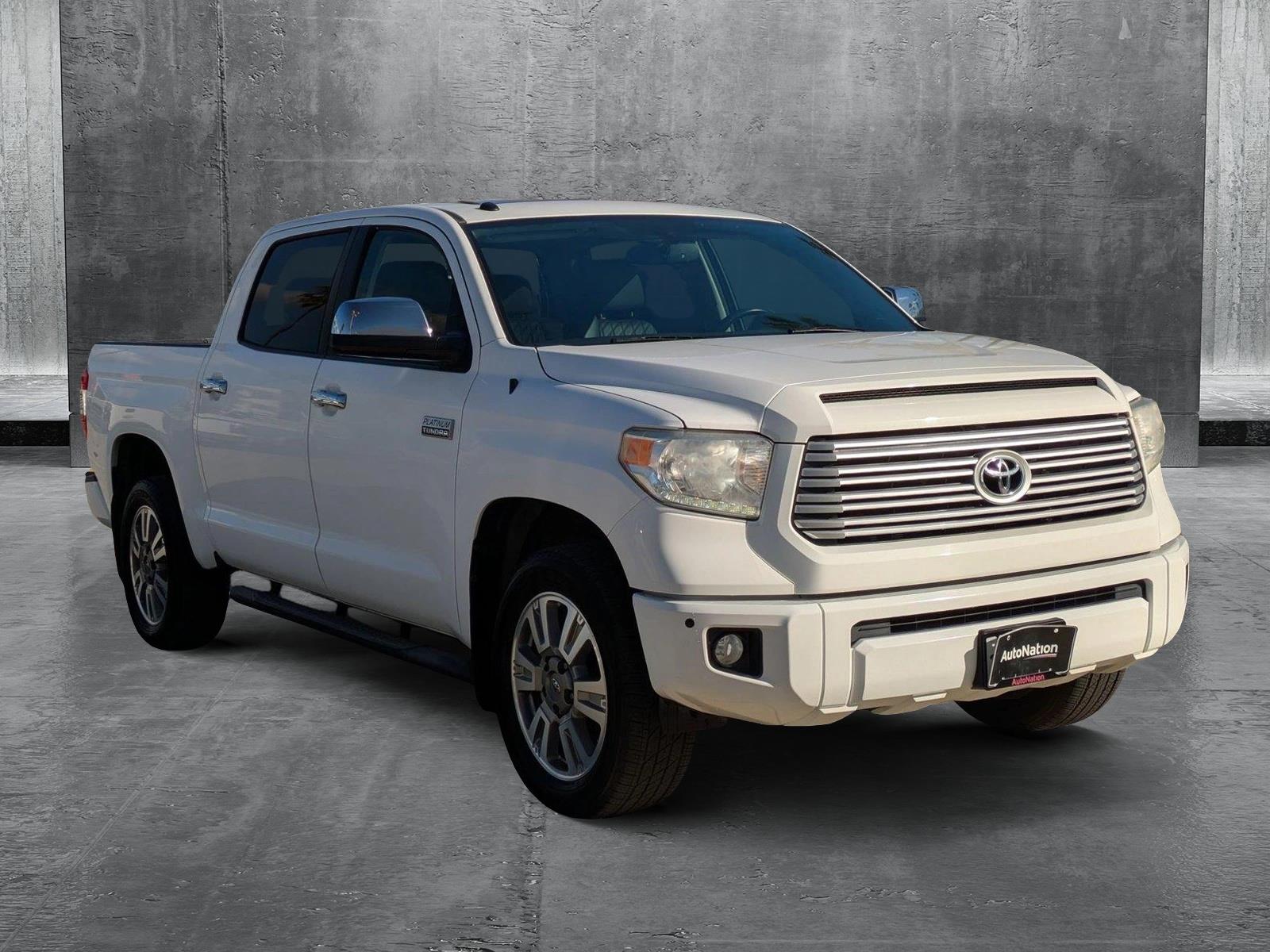 2017 Toyota Tundra 2WD Vehicle Photo in Tustin, CA 92782