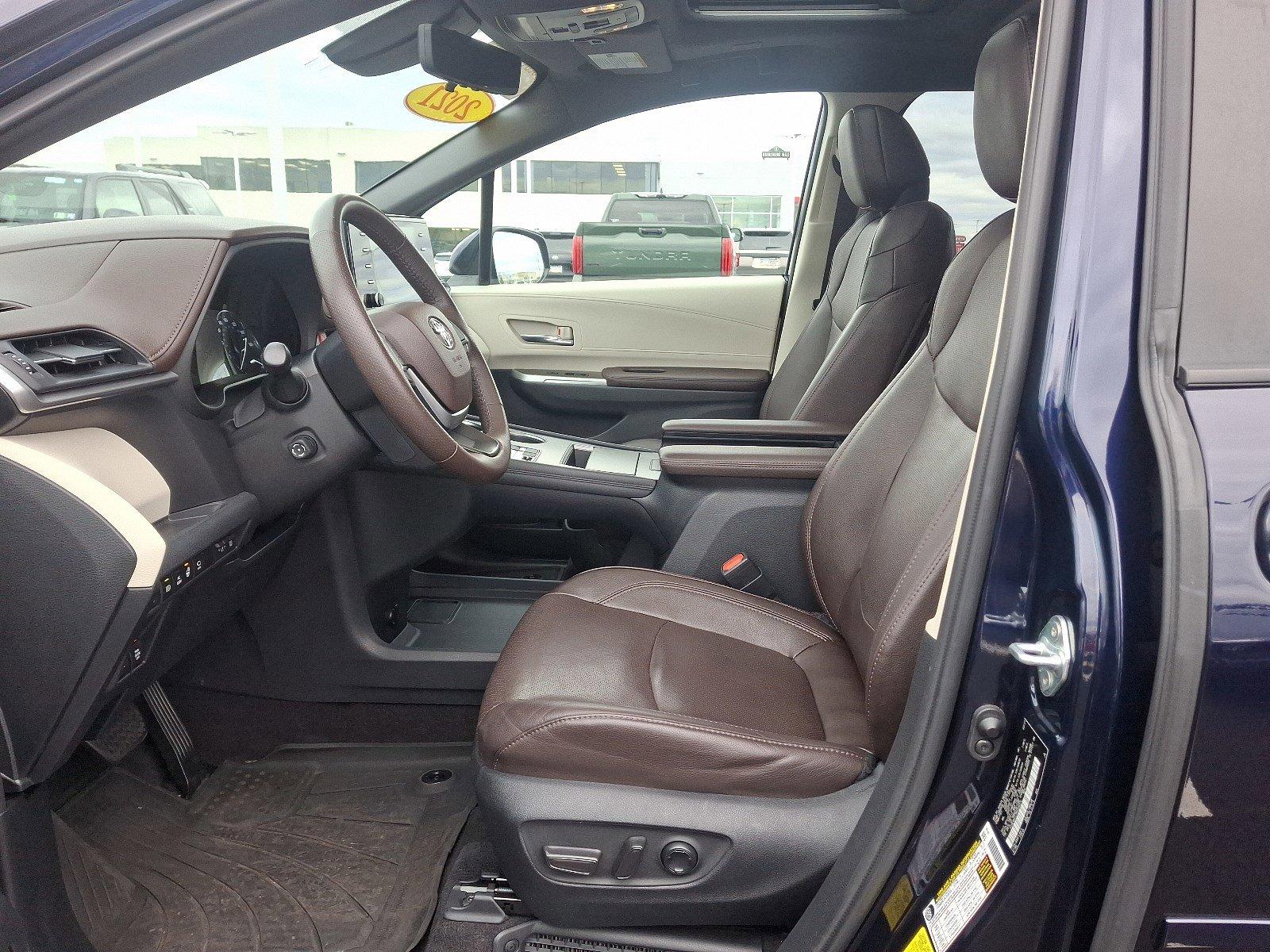 2021 Toyota Sienna Vehicle Photo in Harrisburg, PA 17111