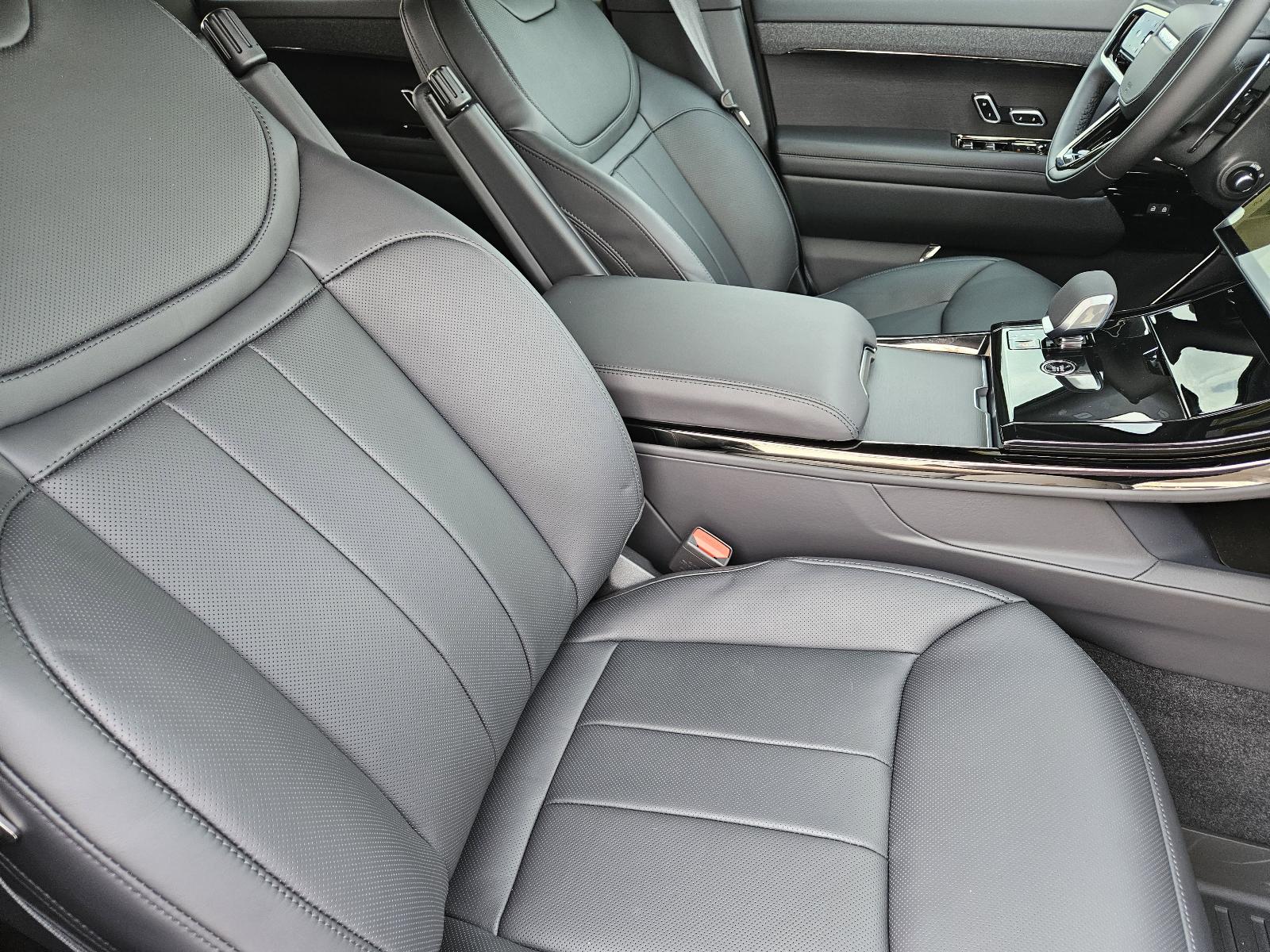 2025 Range Rover Sport Vehicle Photo in AUSTIN, TX 78717