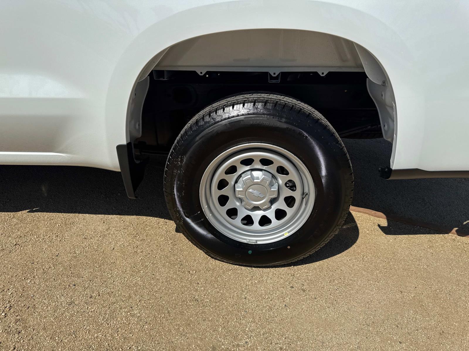 2025 Chevrolet Silverado 1500 Vehicle Photo in LOS ANGELES, CA 90007-3794