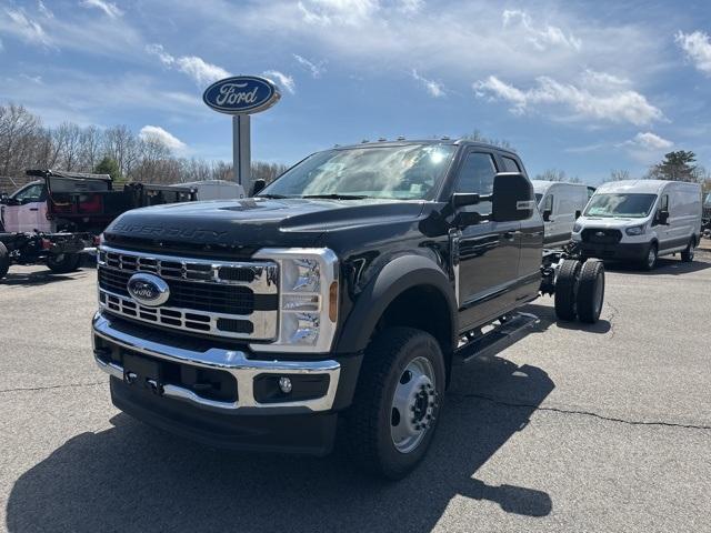2025 Ford Super Duty F-550 DRW Vehicle Photo in Webster, MA 01570-1415