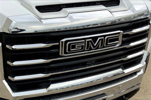 2024 GMC Sierra 3500 HD Vehicle Photo in TOPEKA, KS 66609-0000