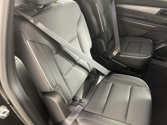 2025 Buick Enclave Vehicle Photo in GILBERT, AZ 85297-0402