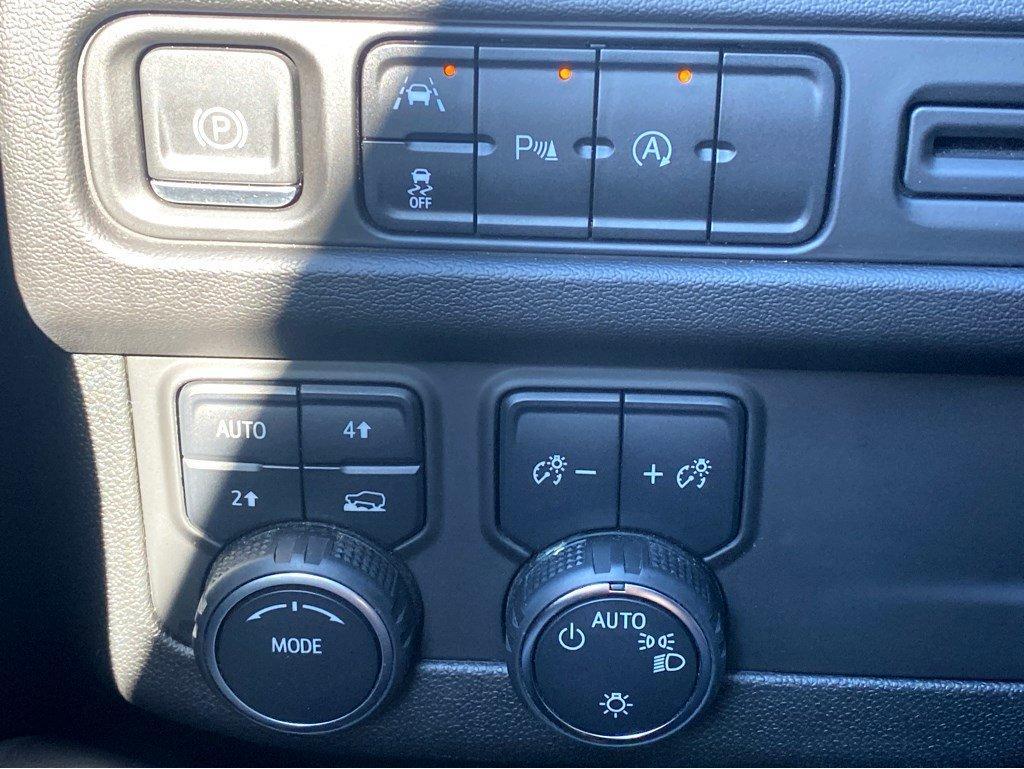 2023 Chevrolet Suburban Vehicle Photo in SAVANNAH, GA 31406-4513