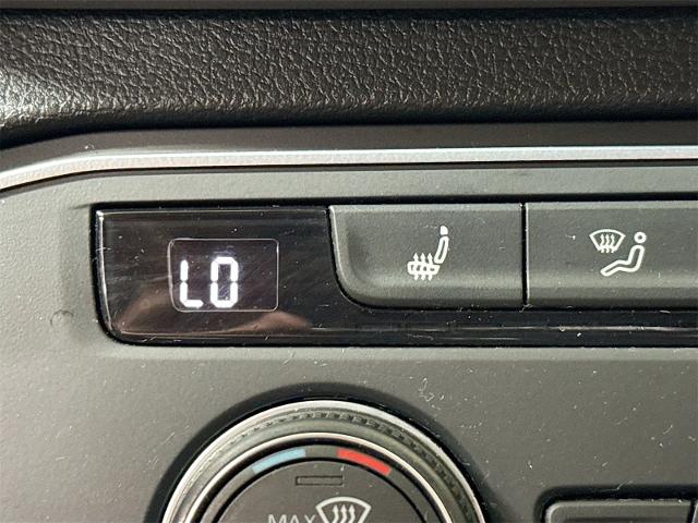 2019 Volkswagen Atlas Vehicle Photo in EVERETT, WA 98203-5662