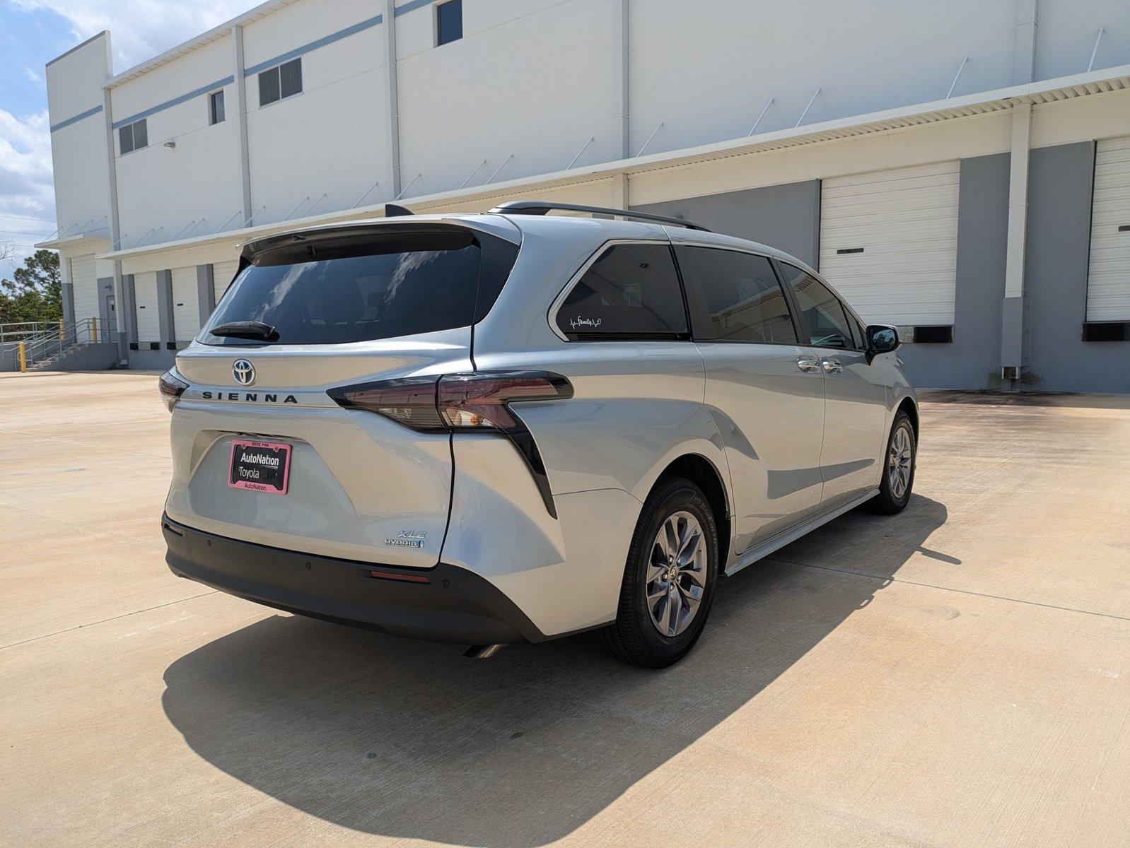2023 Toyota Sienna Vehicle Photo in Winter Park, FL 32792