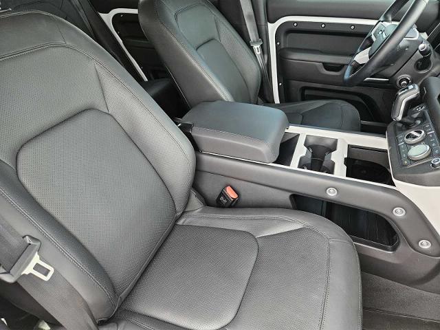 2025 Defender Vehicle Photo in AUSTIN, TX 78717