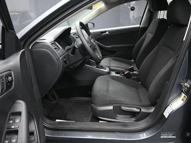 2012 Volkswagen Jetta Sedan Vehicle Photo in Cedar Rapids, IA 52402