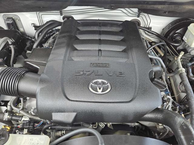 2014 Toyota Tundra 4WD Truck Vehicle Photo in DENTON, TX 76210-9321