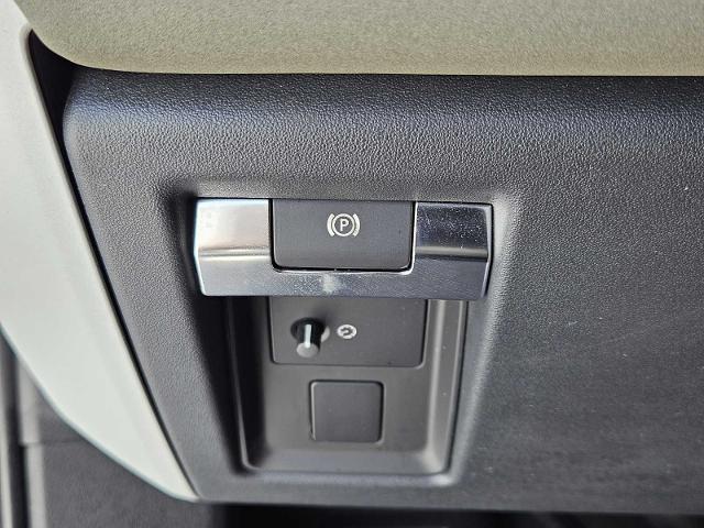 2023 Defender Vehicle Photo in AUSTIN, TX 78717