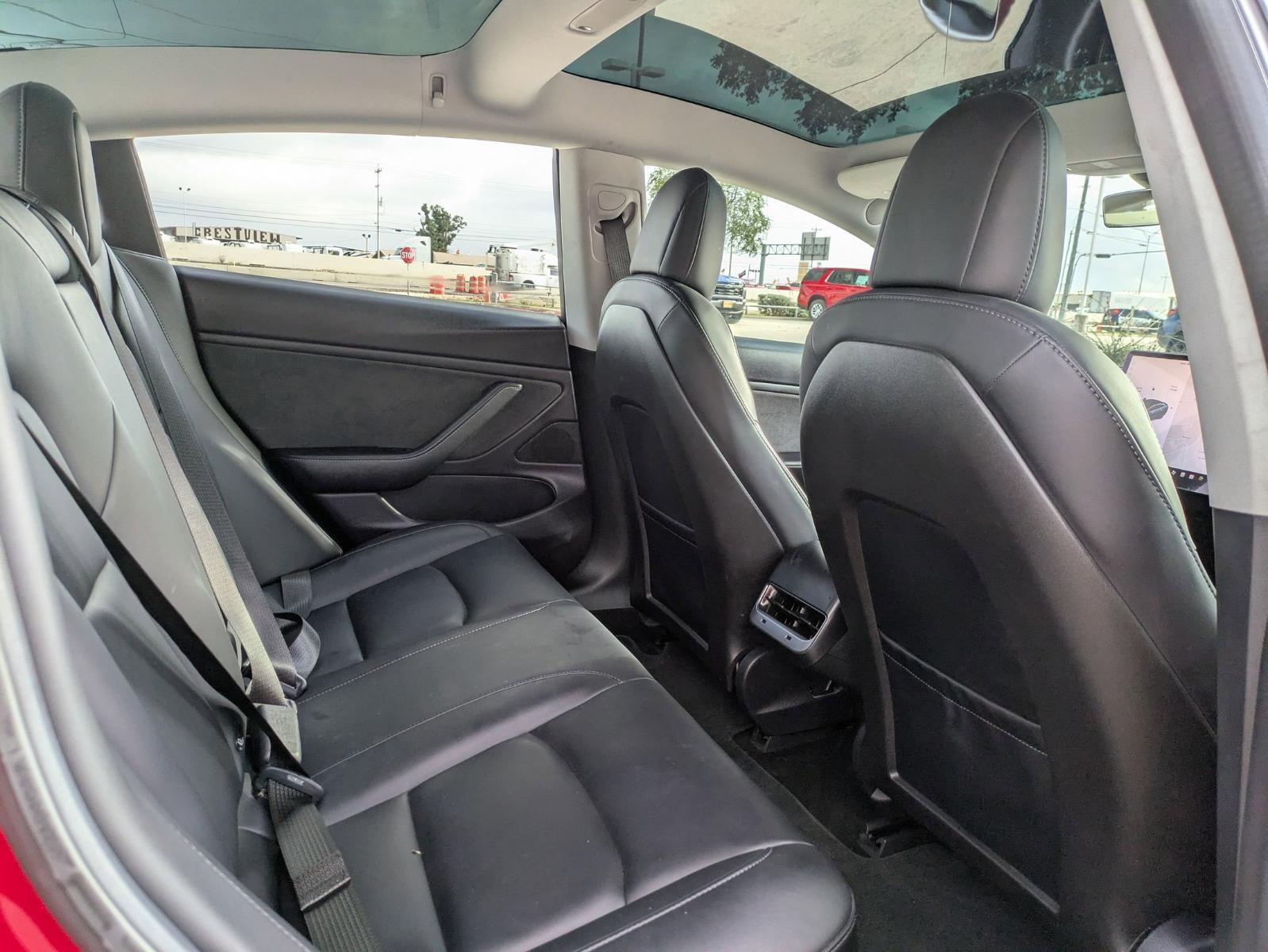 2018 Tesla Model 3 Vehicle Photo in SELMA, TX 78154-1460