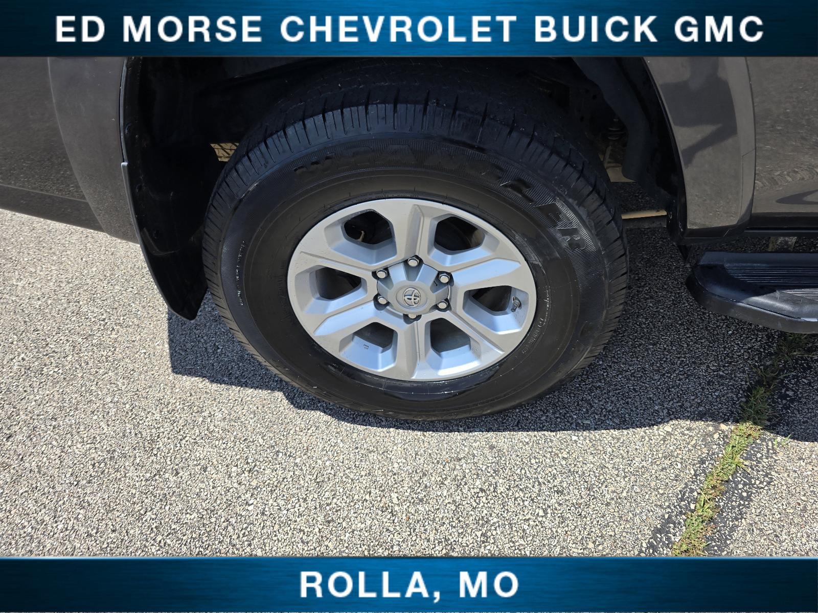 2017 Toyota 4Runner Vehicle Photo in Rolla, MO 65401
