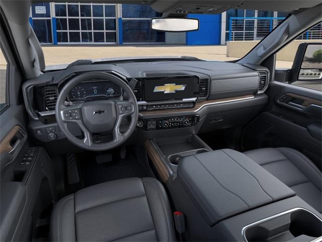 2025 Chevrolet Silverado 2500 HD Vehicle Photo in ENGLEWOOD, CO 80113-6708