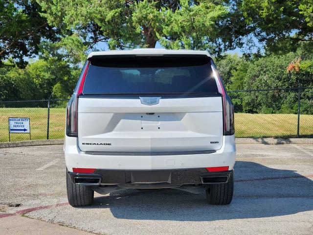 2022 Cadillac Escalade Vehicle Photo in DENTON, TX 76210-9321