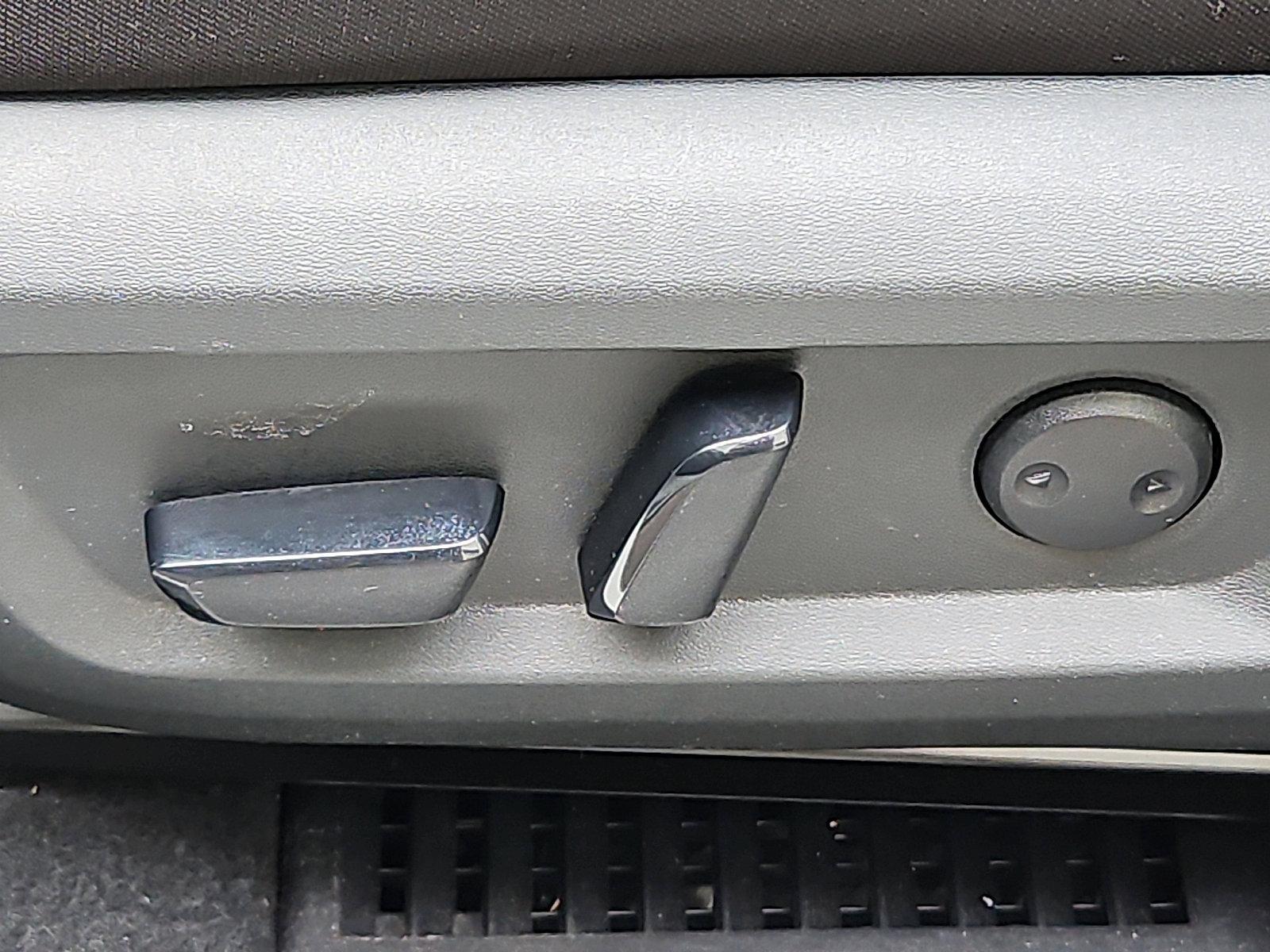 2023 Nissan Rogue Vehicle Photo in Jenkintown, PA 19046
