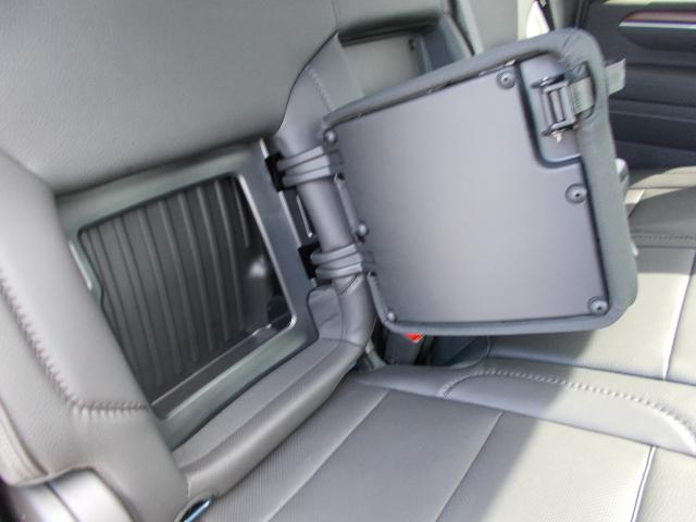 2025 GMC Sierra 2500 HD Vehicle Photo in LOWELL, MA 01852-4336