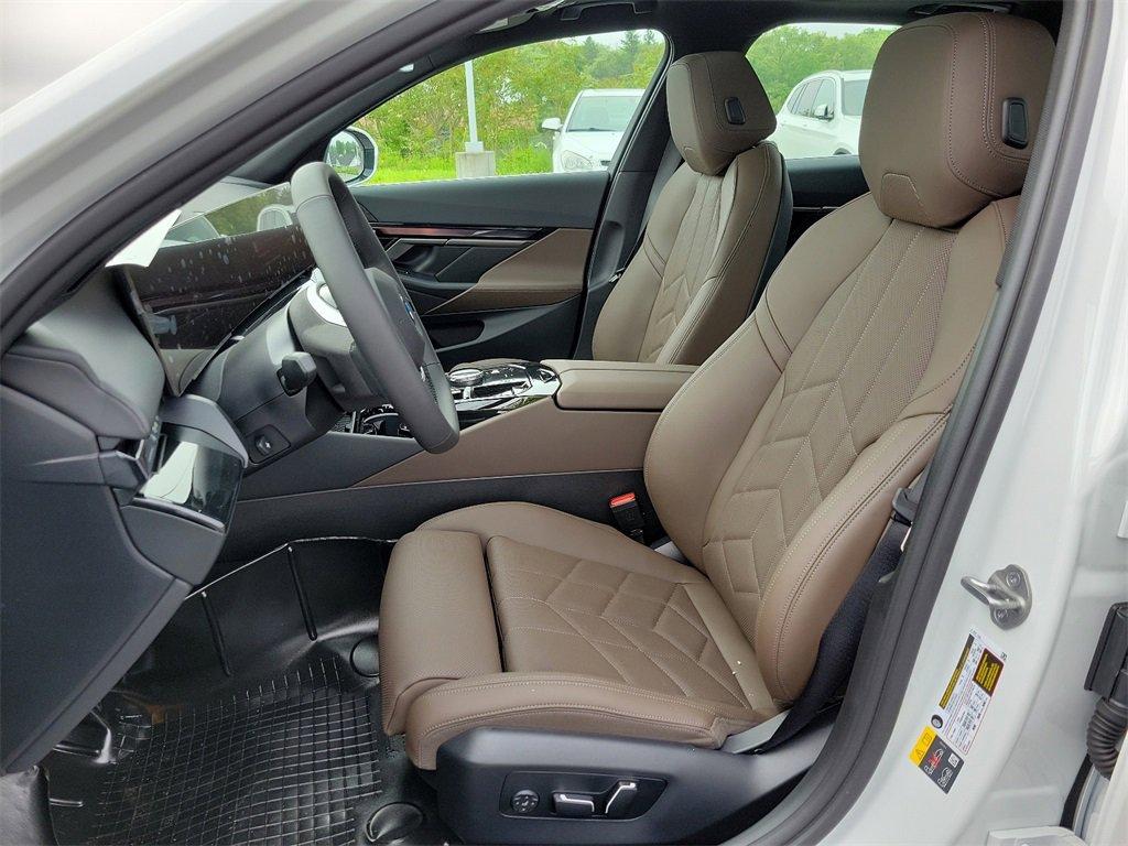 2025 BMW i5 Vehicle Photo in Muncy, PA 17756