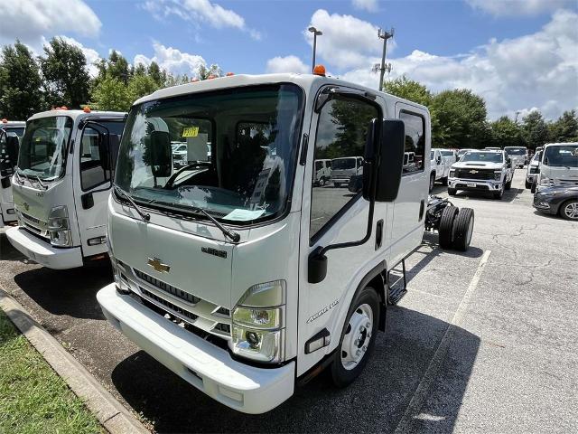 2025 Chevrolet Low Cab Forward 4500 Vehicle Photo in ALCOA, TN 37701-3235