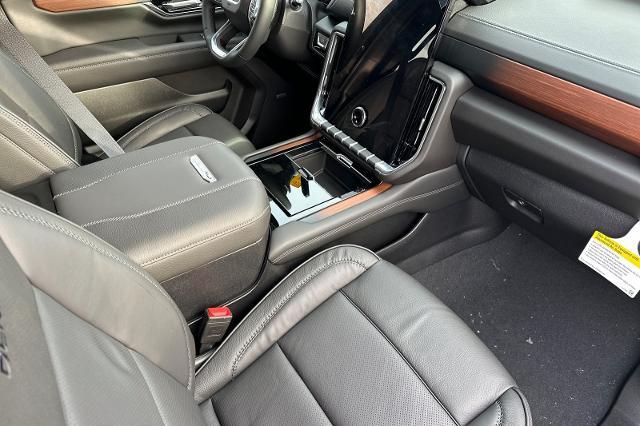 2025 GMC Yukon XL Vehicle Photo in SPOKANE, WA 99202-2191
