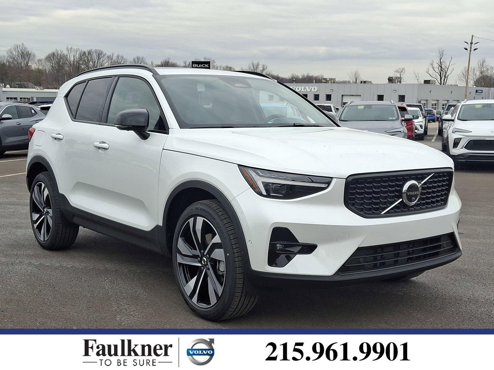 2025 Volvo XC40 Vehicle Photo in Trevose, PA 19053
