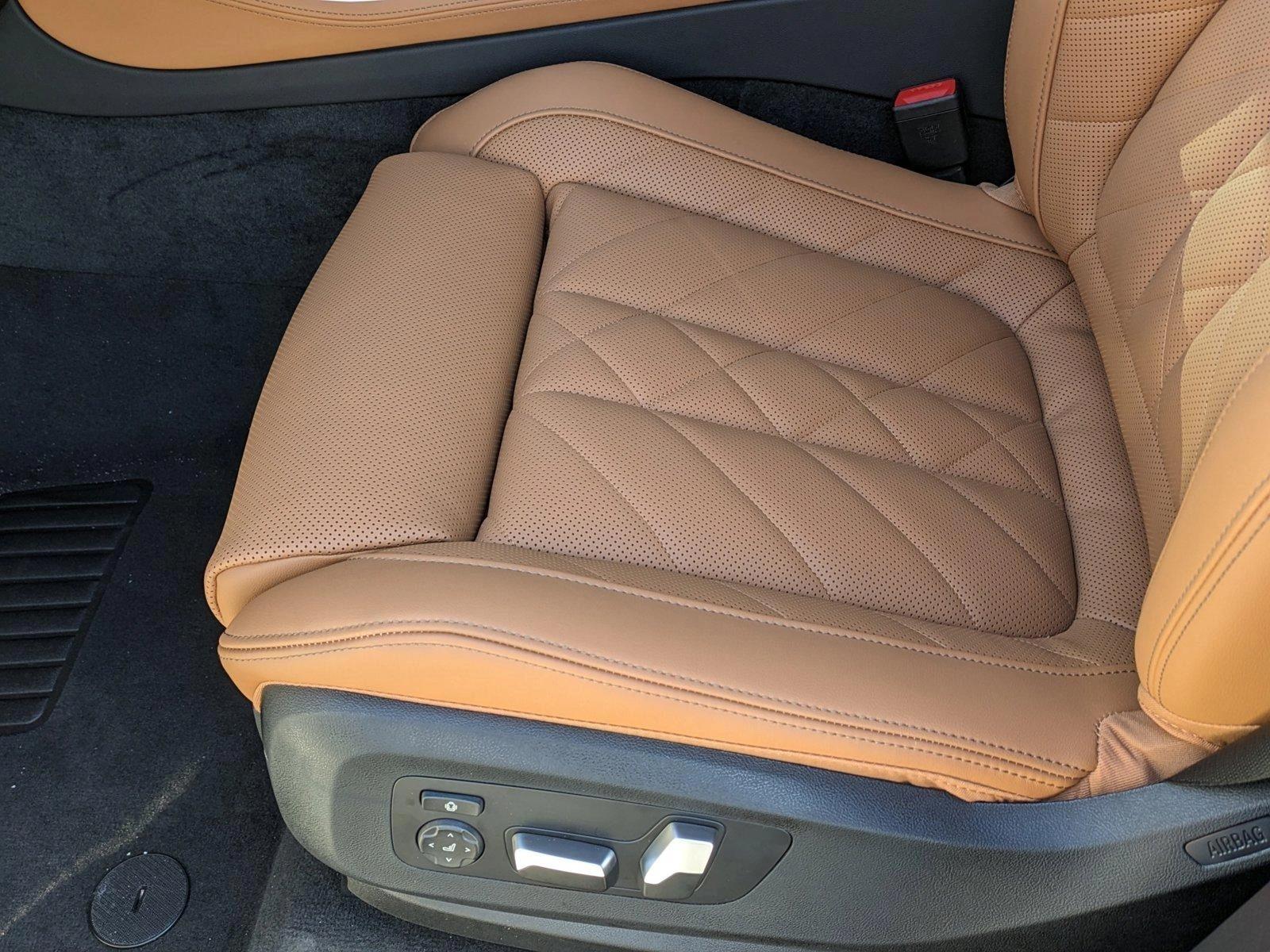 2025 BMW X5 xDrive50e Vehicle Photo in Rockville, MD 20852