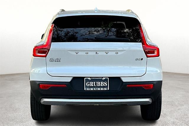 2025 Volvo XC40 Vehicle Photo in Houston, TX 77007