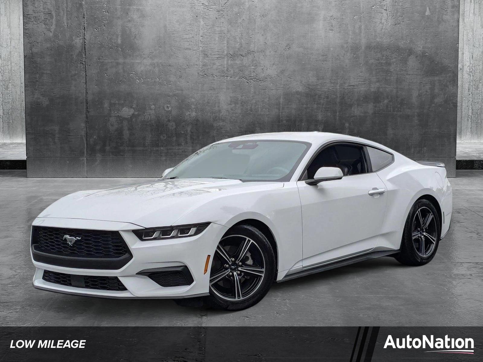 2024 Ford Mustang Vehicle Photo in Valencia, CA 91355