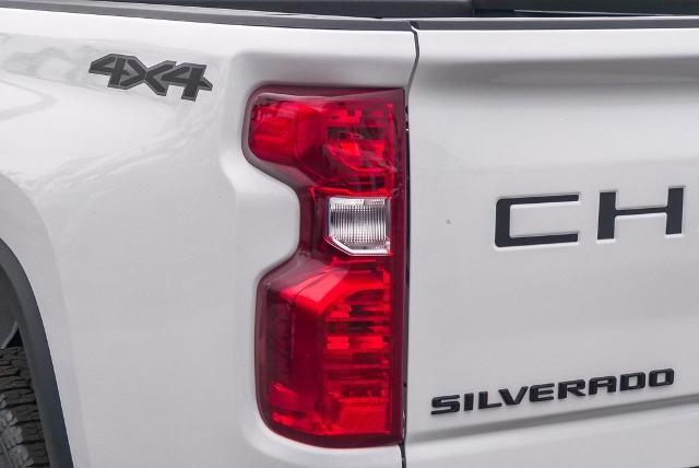 2025 Chevrolet Silverado 2500 HD Vehicle Photo in VENTURA, CA 93003-8585