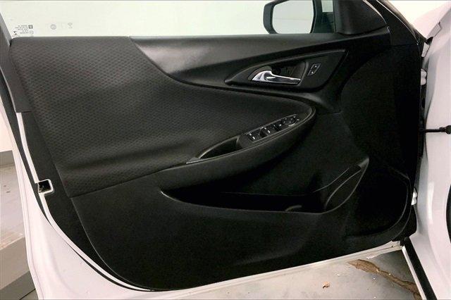 2023 Chevrolet Malibu Vehicle Photo in KANSAS CITY, MO 64114-4502