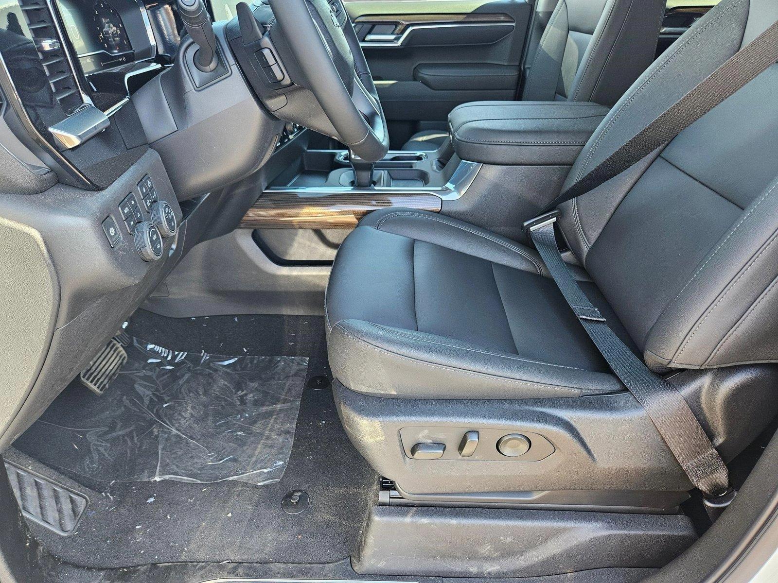 2025 Chevrolet Silverado 1500 Vehicle Photo in PEORIA, AZ 85382-3715