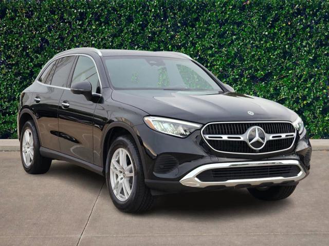 2025 Mercedes-Benz GLC Vehicle Photo in HOUSTON, TX 77079
