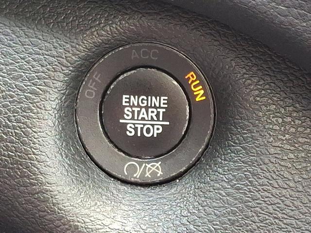 2019 Jeep Cherokee Vehicle Photo in TREVOSE, PA 19053-4984