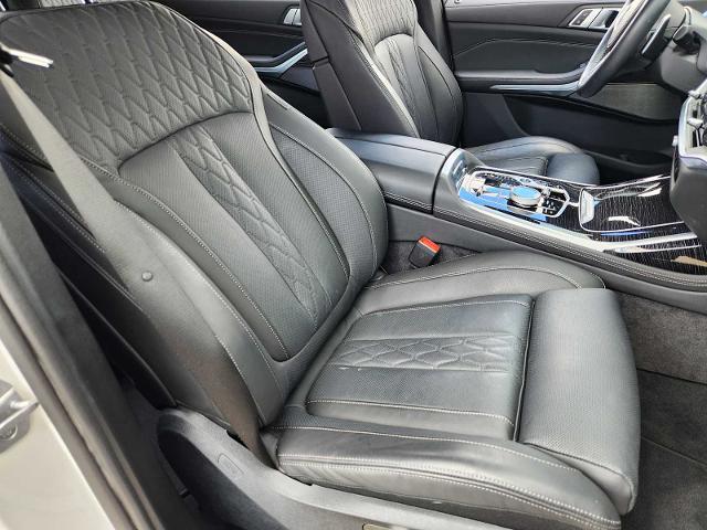 2025 BMW X7 M60i Vehicle Photo in PLANO, TX 75024
