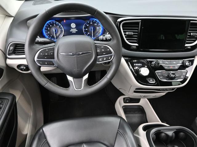 2023 Chrysler Pacifica Vehicle Photo in Cedar Rapids, IA 52402