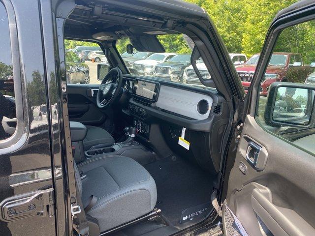 2025 Jeep Wrangler 4xe Vehicle Photo in Doylsetown, PA 18901
