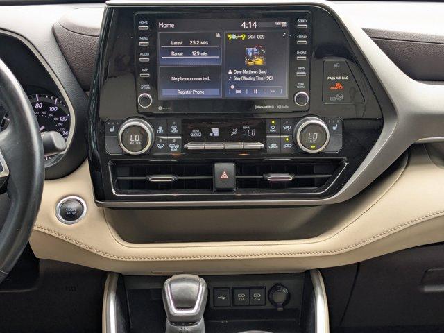 2021 Toyota Highlander Vehicle Photo in BRUNSWICK, GA 31525-1881