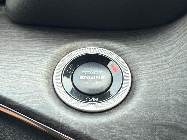 2024 Jeep Grand Cherokee Vehicle Photo in COLUMBIA, MO 65203-3903