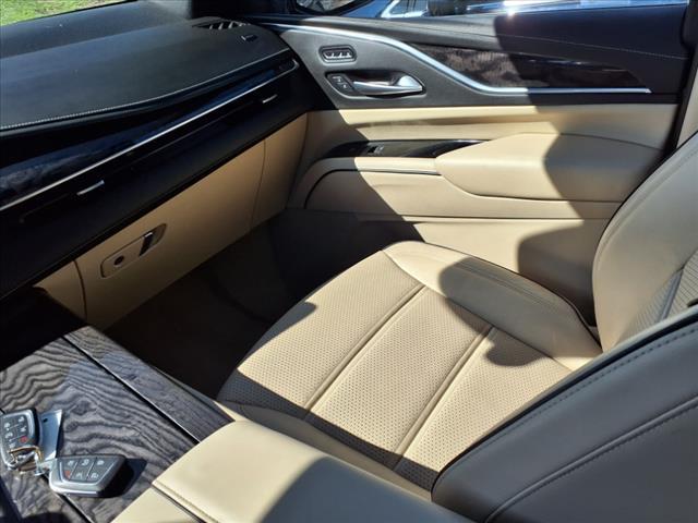2021 Cadillac Escalade ESV Vehicle Photo in SMITHTOWN, NY 11787-5023