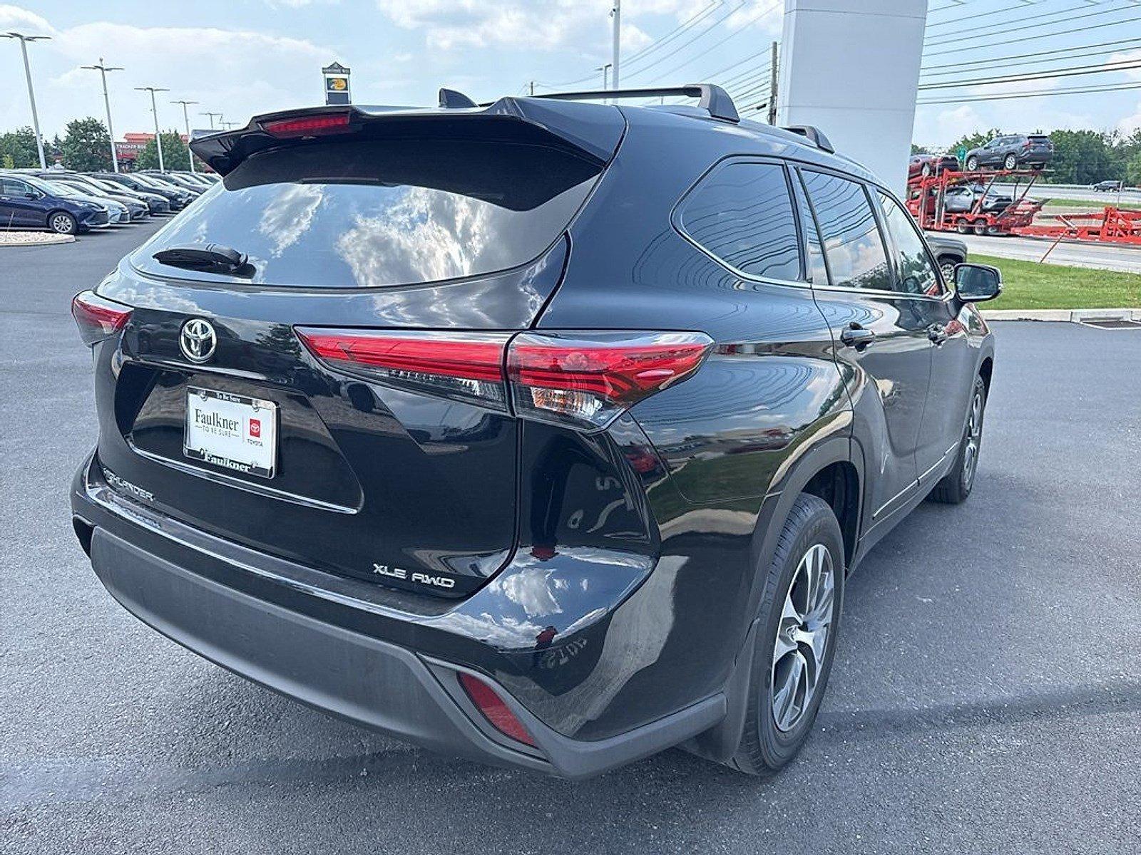 2022 Toyota Highlander Vehicle Photo in Harrisburg, PA 17111