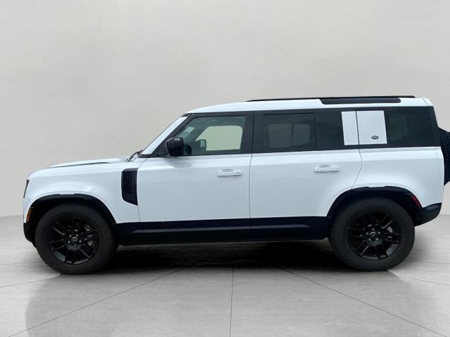 2024 Defender Vehicle Photo in Appleton, WI 54913