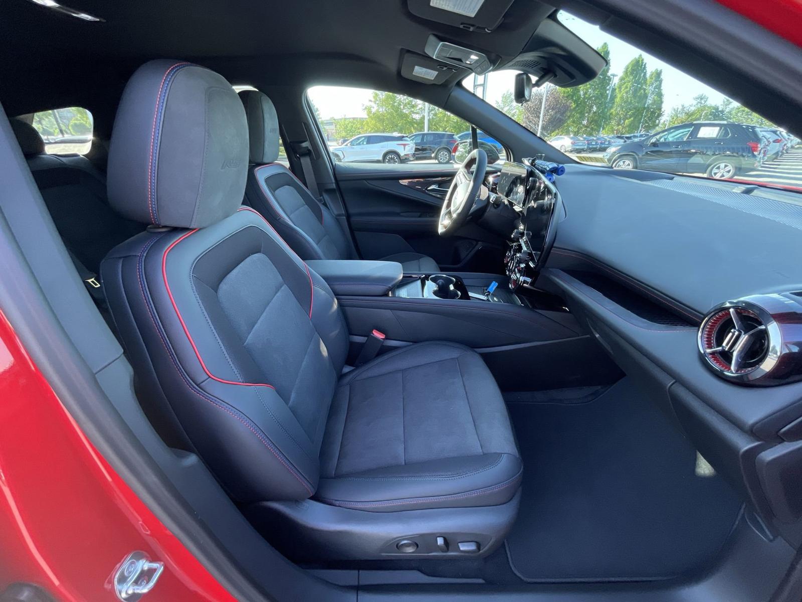 2024 Chevrolet Blazer EV Vehicle Photo in BENTONVILLE, AR 72712-4322