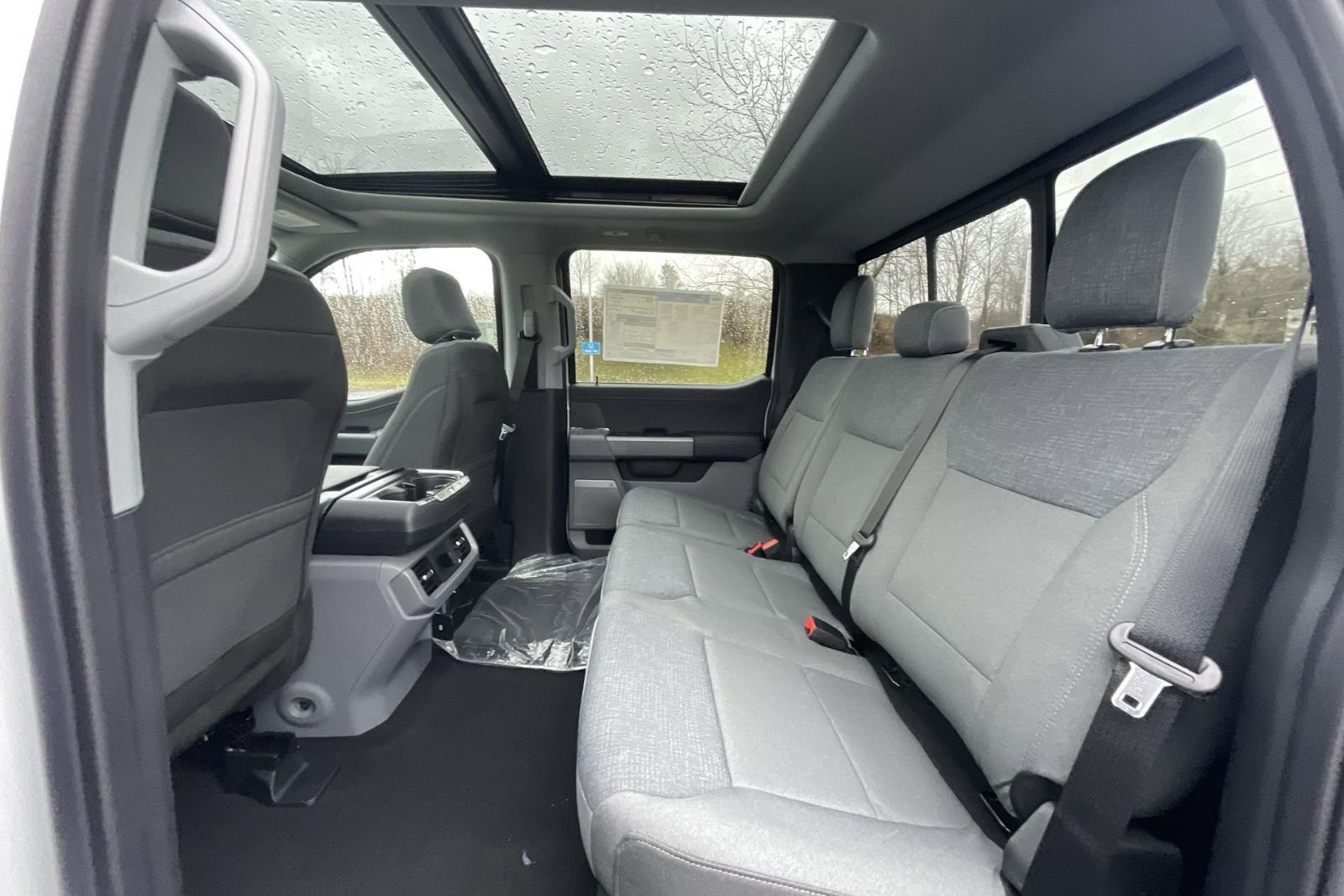 2024 Ford F-150 Vehicle Photo in Belle Vernon, PA 15012