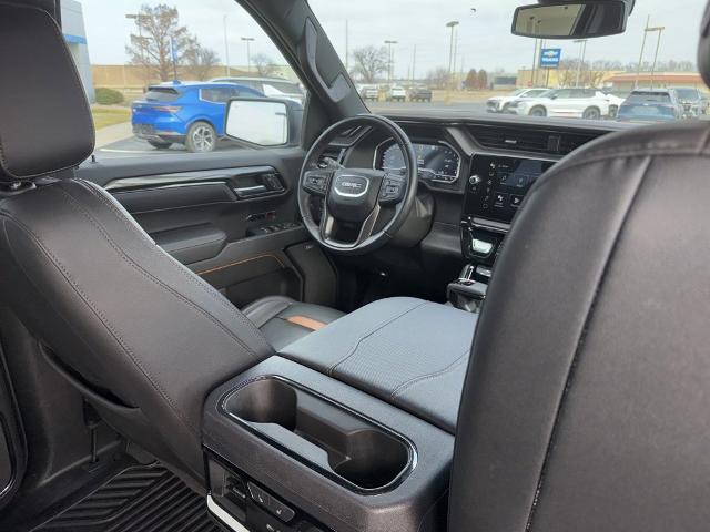 2023 GMC Sierra 1500 Vehicle Photo in MANHATTAN, KS 66502-5036