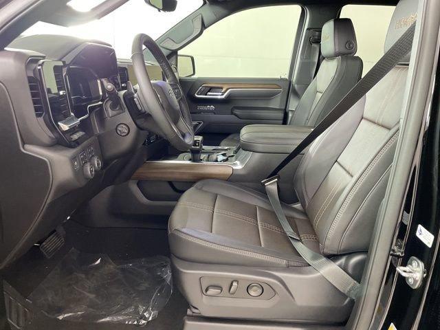 2025 Chevrolet Silverado 1500 Vehicle Photo in PHOENIX, AZ 85014-3381