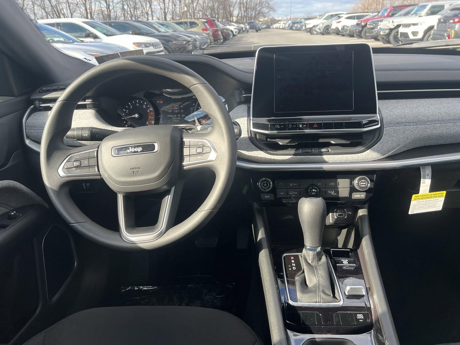 2025 Jeep Compass Vehicle Photo in Mechanicsburg, PA 17050-1707