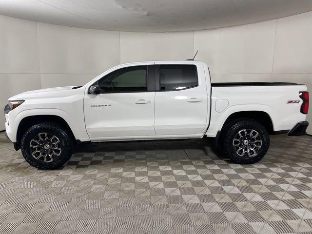 2025 Chevrolet Colorado Vehicle Photo in PHOENIX, AZ 85014-3381