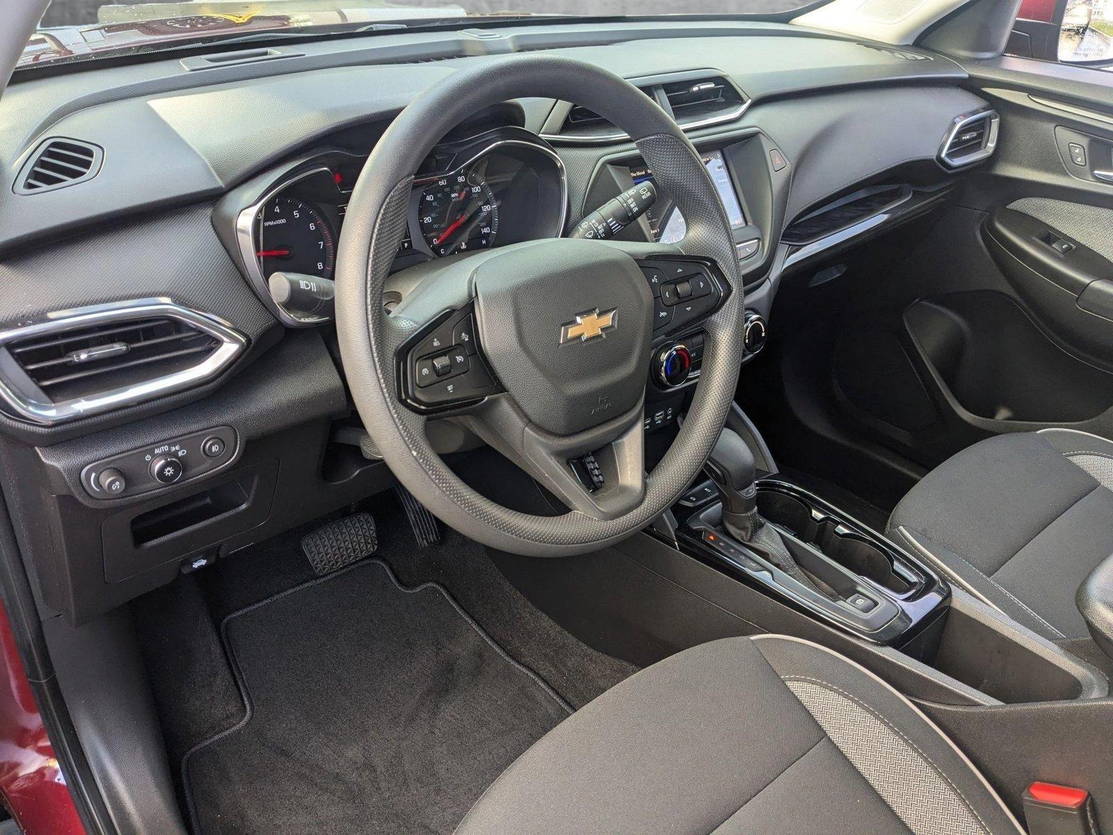 2023 Chevrolet Trailblazer Vehicle Photo in VALENCIA, CA 91355-1705