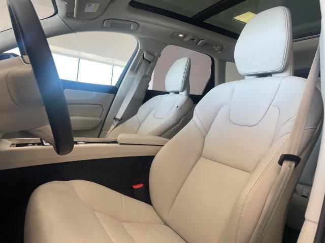 2025 Volvo XC60 Plug-In Hybrid Vehicle Photo in Grapevine, TX 76051